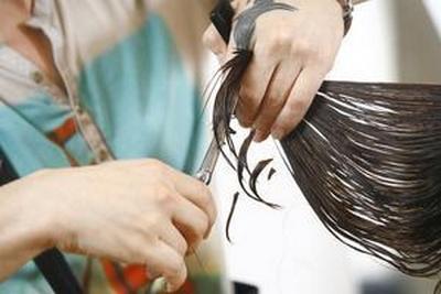 hair stylists and domestic violence signs, Naperville family law attorney